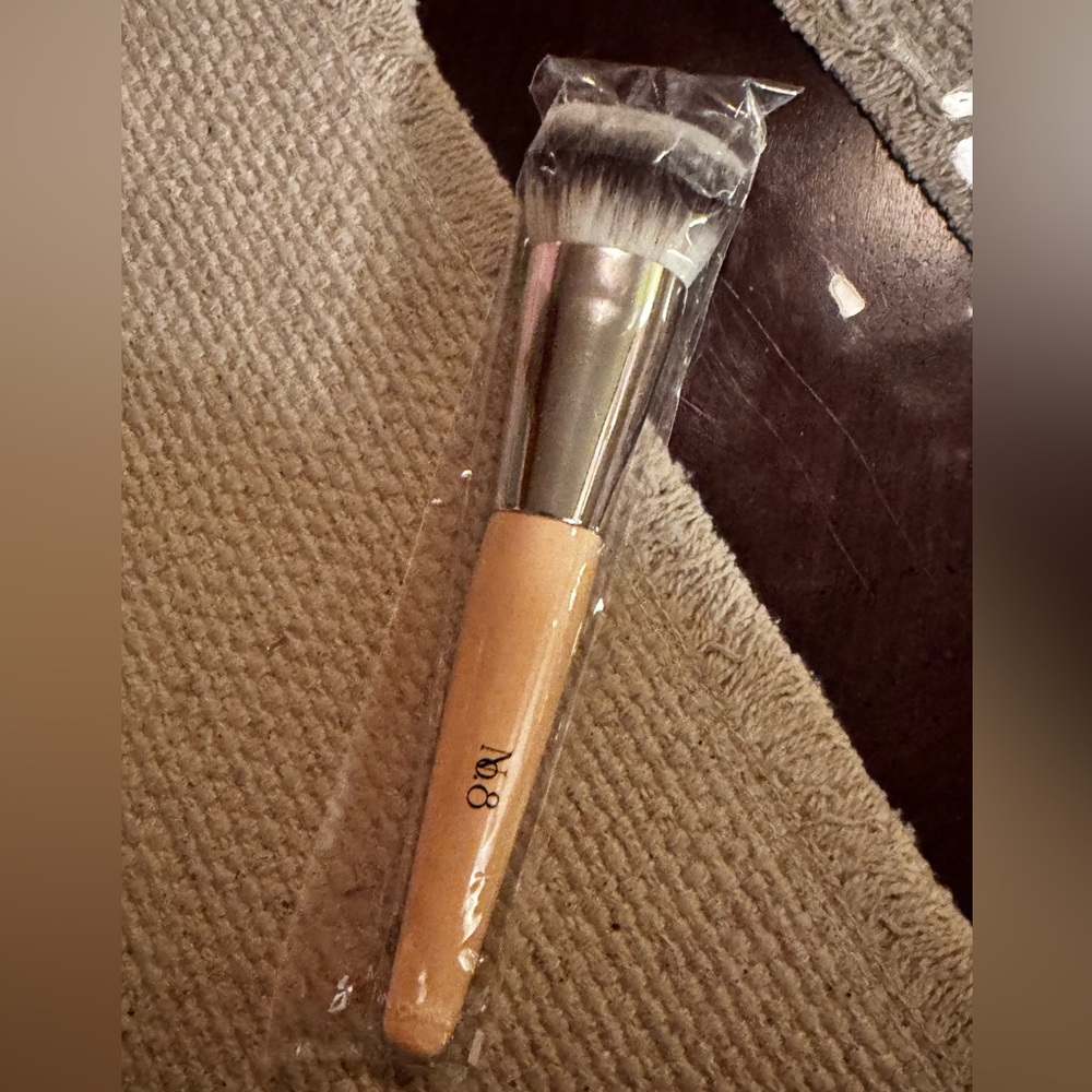 DOLL 10 No8 Makeup Brush